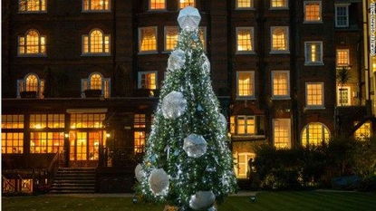 圣誕樹大不同 吃貨烘焙馬卡龍 塑料玩具也上場 七