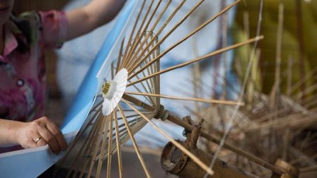 湖南東部的傳統制傘手藝, 在當地流傳已有上千年