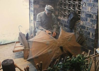 他們在中國這條街上造傘60年,每年賣出6億把
